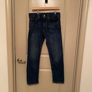 Levi’s Men’s 502 Blue Denim Jeans.  Size 31 Waist x 30 Length.
